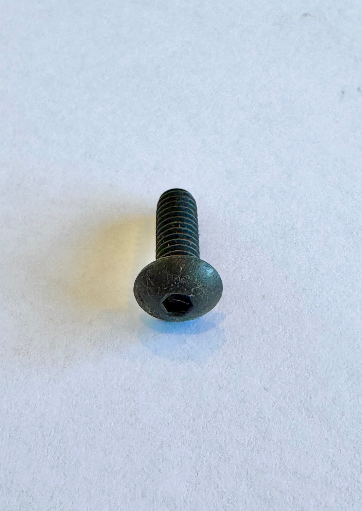 BOLT 8-32 X 1/2 BSHCS BLACK [AA6725]