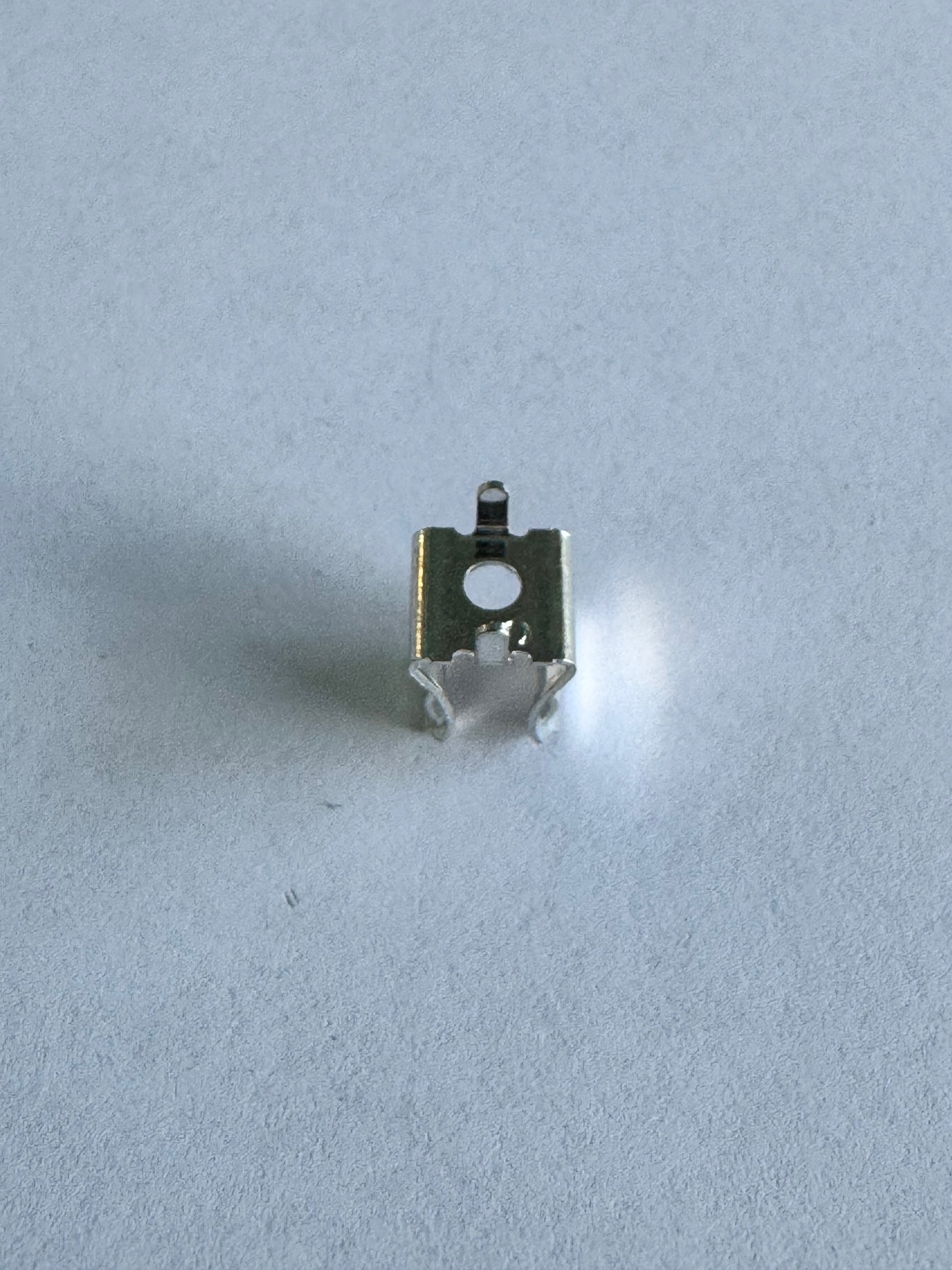 FUSE CLIP 1A1907-06-R  (ROHS) [E02326]