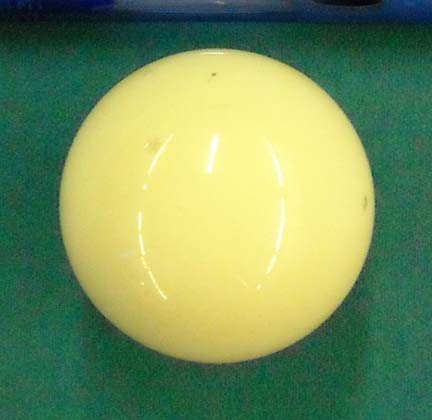GAME BALL (2.25 6OZ/CUE BALL) [PH3024] for ICE game(s)