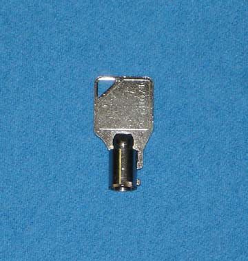 KEY (CHUCK E. CHEESE)   21971 FOR LOCK   30-1636-GU071-1 [AA5014CK] for ICE game(s)