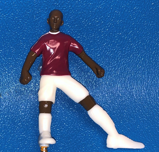 PLAYER (RIGHT DEFENDER) MAROON [SK4013MRN] for ICE game(s)