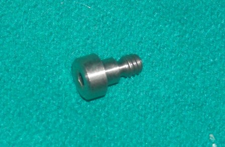 8-32 X 3/16 X 1/8 SHOULDER BOLT 18-8 SS [AA6760] for ICE game(s)